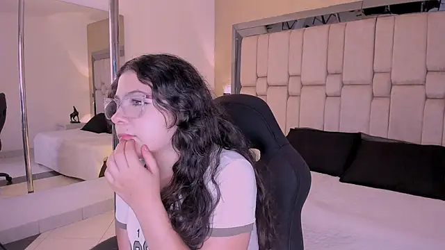 LilithBloom7 – Live XXX-chat