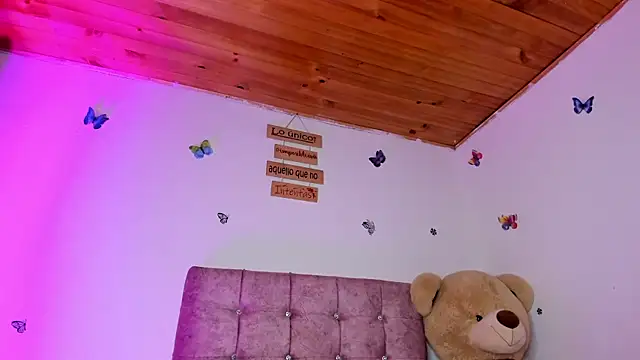 צ'אט XXX בשידור חי של Lia_Roses3x