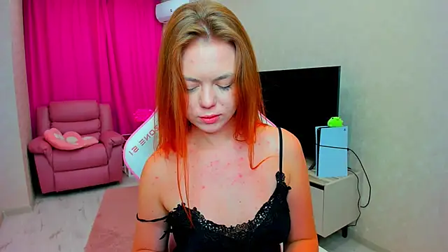 Strawberrye Chat XXX live