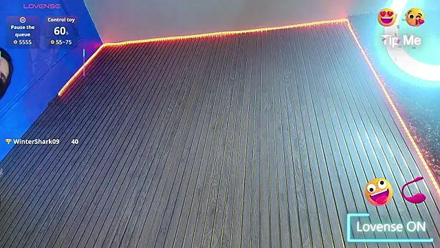 Nikki_Vesper élő XXX-chatje