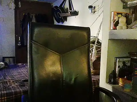 Živý XXX chat exude_diya