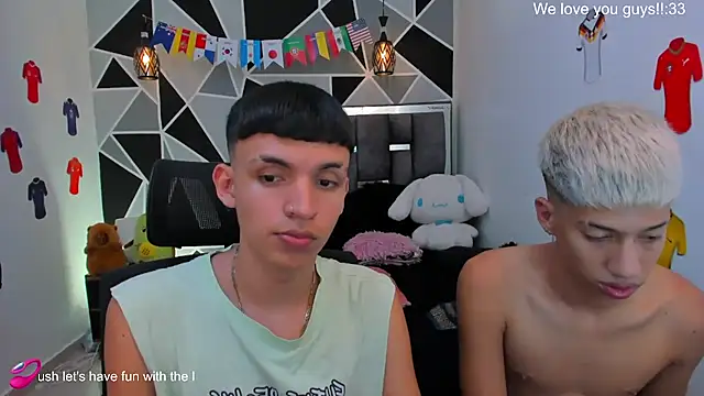 Juan_Nd_Steven's Live XXX Chat