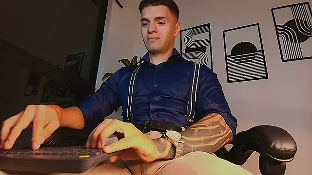ALPHA_DOMINUS_ Live XXX Chat