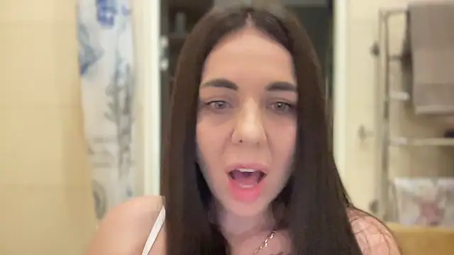 Darsy_Rox's Live XXX Chat