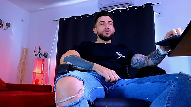 Chat XXX Live MightyAaron66