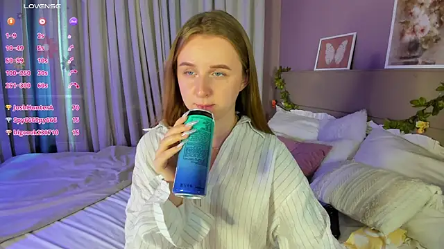 XXX chat uživo modela Rina_Panic