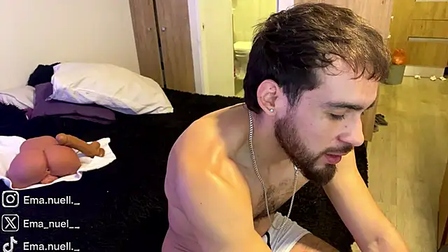 Živý XXX chat Emanuell__