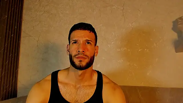 Jacob_Benelli Adlı Modelin Canlı XXX Sohbeti