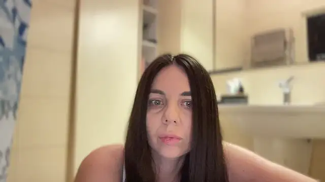 Chat +18 de Darsy_Rox ao vivo