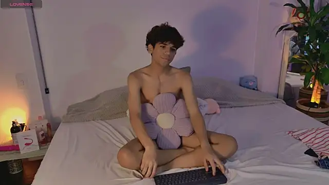 Samy_Twink Live XXX Chat