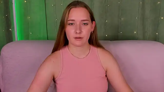 AlinaVice Chat XXX in diretta