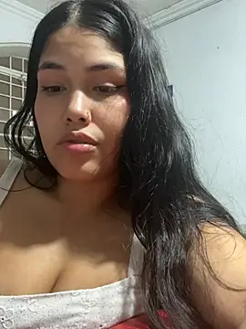 XXX chat uživo modela Channel_Mills