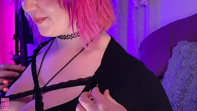 Chat XXX ao vivo de Angel-Lewd-Cake