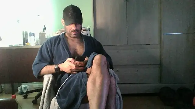 Chat +18 de MILITARS ao vivo