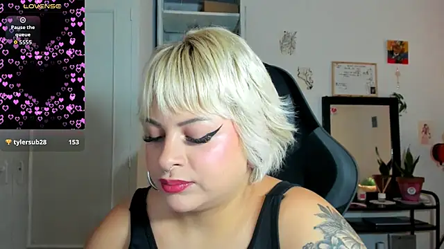 sammymoon Adlı Modelin Canlı XXX Sohbeti