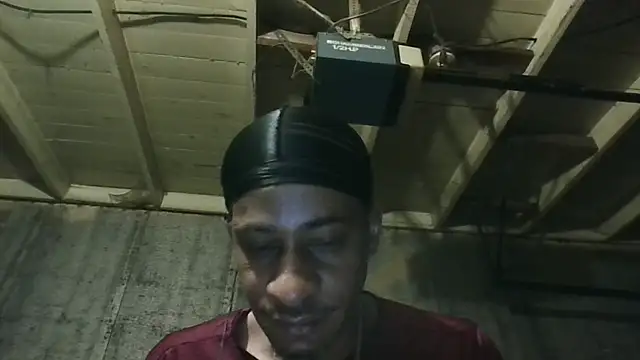 Leo99842's Live XXX Chat