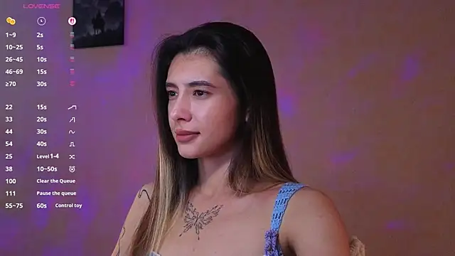 DarlaLike élő XXX-chatje