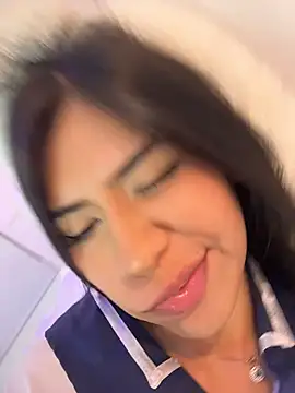 Chat XXX en directo de Doll_Maddy_