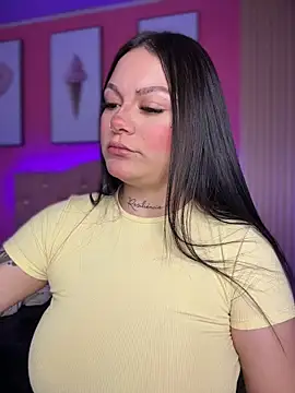 Czat XXX na żywo – Megaan__More
