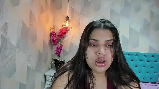 LindaBreeS' Live XXX Chat