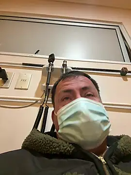 rky52 Show in webcam