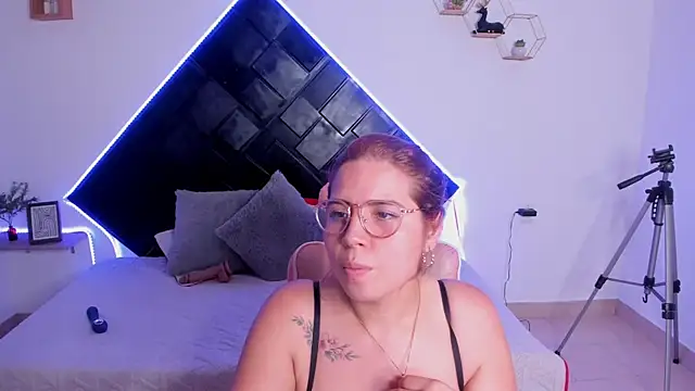 Sembang XXX Secara Langsung Sarah_miel