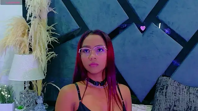 LucyLeah 现场XXX聊天