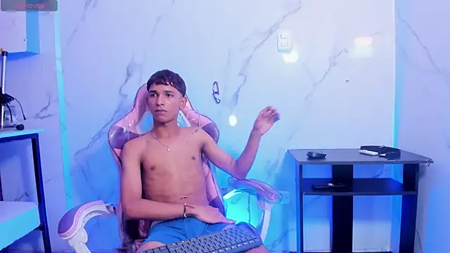 Joseph18_'s Live XXX Chat