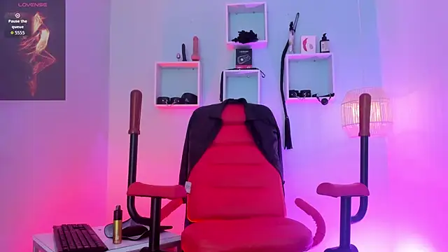 XXX chat uživo modela Maximoking26