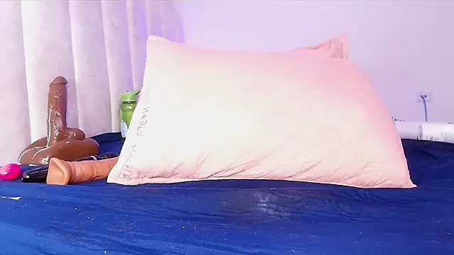 _ebony-queen_'s Live XXX Chat