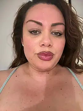 BadAssVeronica: απευθείας συνομιλία ΧΧΧ