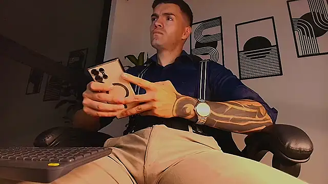ALPHA_DOMINUS_'s Live XXX Chat