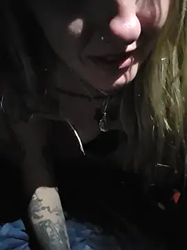 SheIsSomething Live XXX Chat
