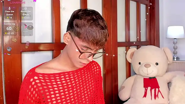 KaelSoft_'s Live XXX Chat