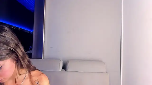 Онлайн чат XXX AmmyJones_