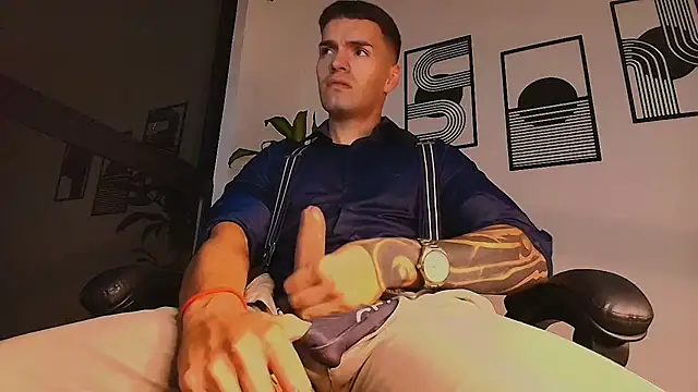 ALPHA_DOMINUS_ Adlı Modelin Canlı XXX Sohbeti