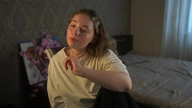 Živý XXX chat DaciaJuell