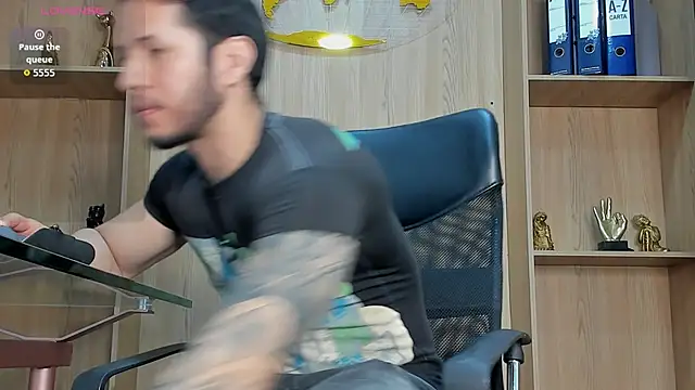 Chat XXX ao vivo de George_Diesell