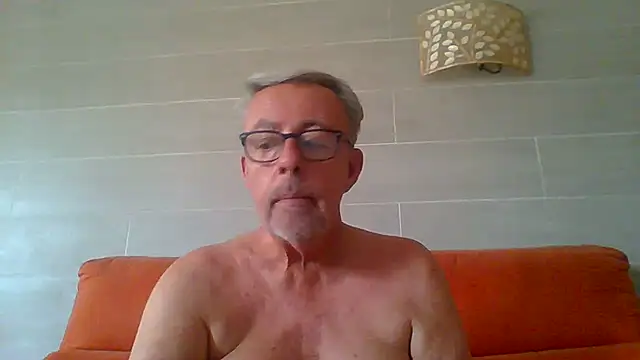 Chat XXX en directo de tuggy59