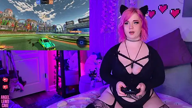 Czat XXX na żywo – Angel-Lewd-Cake