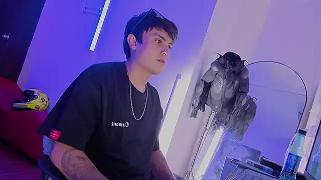 angel_still_: απευθείας συνομιλία ΧΧΧ