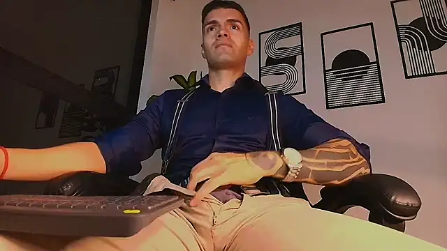 ALPHA_DOMINUS_ élő XXX-chatje