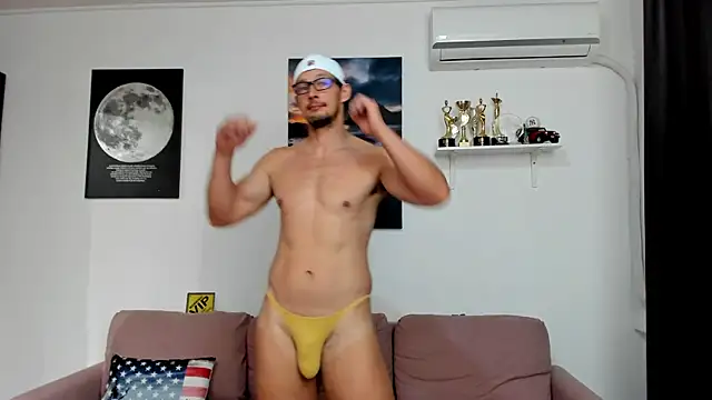 BrutusK08n Live XXX chat
