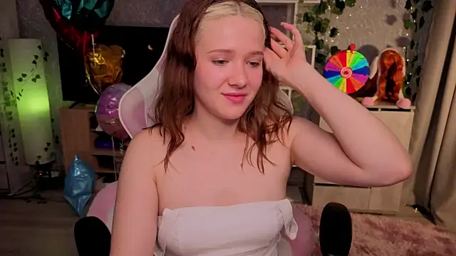 luna_cross' Live XXX Chat
