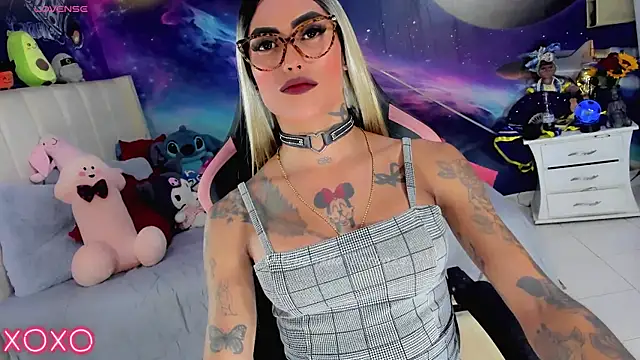 دردشة Nella_Dolls الجنسية ال مباشرة