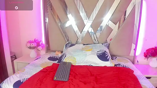 casey_lorens – Naživo XXX chat