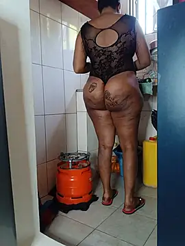 Babez_show's Live XXX Chat