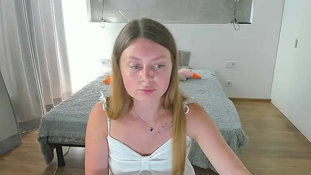 XXX chat uživo modela Kitkatvel