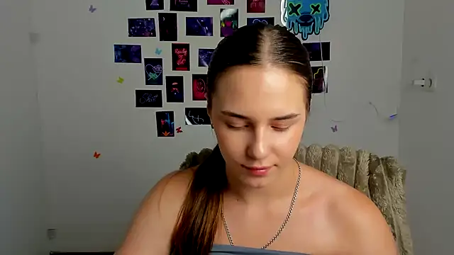 Kyara_raのライブXXXチャット