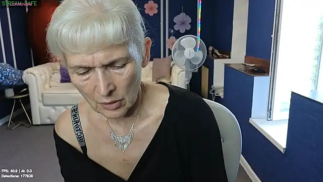 Nia_Natur webkamerás műsora